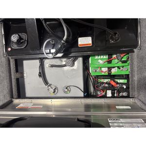 Bateau Tracker Pro Team 175 Crappie Edition 2026, nouveau bateau à moteur en aluminium pour la pêche au bar avec moteur hors-bord - Product Image 6