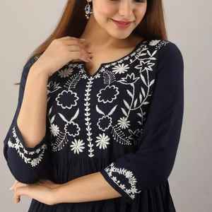 เสื้อเบลาส์เม็กซิกันปักลายดอกไม้ผ้าฝ้าย100% เป็นมิตรกับสิ่งแวดล้อมผ้าทอแขน3/4ปักยาวถึงเข่าตามธรรมชาติ - Product Image 2