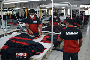 Nouveaux fabricants de shorts Design personnalisé Style Streetwear Tissu en maille Trou de riz Shorts de basket-ball Industrie du sport - Product Image 3