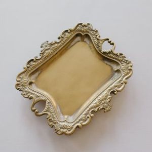 Plateau de service de luxe en aluminium et laiton avec finition unique Cadeau parfait pour les mariages de pendaison de crémaillère et les occasions spéciales - Product Image 5