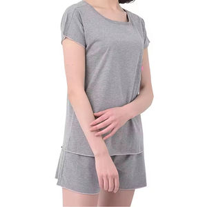 Ensemble décontracté en toile pour femme, 100 % personnalisé, au-dessus du genou, avec logo personnalisé, 2 pièces, manches courtes, couleur unie, écologique, service OEM - Product Image 2