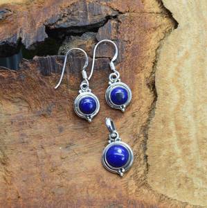 Boucles d'oreilles en argent sterling 925 faites à la main, ensemble de pendentifs en lapis lazuli naturel, beau designer vintage pour les fêtes, cadeaux et fiançailles - Product Image 3