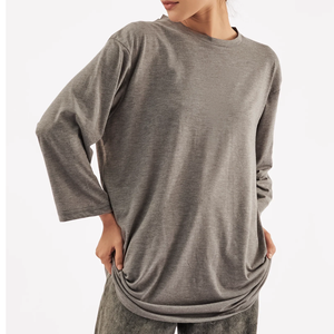 <b>Plain</b> And Simple <b>Oversized</b> <b>T</b> <b>Shirts</b> For Women's Breathable Wholesale Rate Customized Design Summer Street Wear Plus Sized - Product Image 3