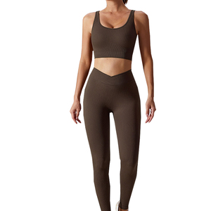 Conjunto de Yoga para Mujer de Último Diseño, Hecho a Medida, Sin Costuras, Ropa Casual - Product Image 1