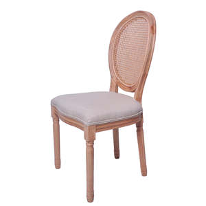 Chaise de salle à manger intérieure nordique de luxe avec siège rembourré et pieds coniques conçue pour les intérieurs modernes minimalistes - Product Image 2