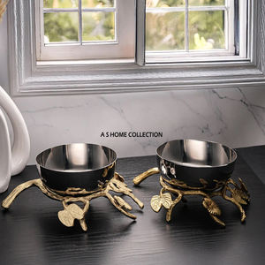 ชามแปะก๊วยทรงกลมเคลือบเงาทำจากอลูมิเนียมสีเงินพร้อมผีเสื้อที่ออกแบบมาเพื่อจัดงานแต่งงานและงานเลี้ยงรีสอร์ท - Product Image 3