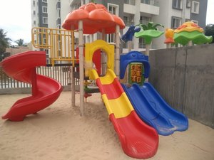 Juego de Parque Infantil de Plástico Multiunidad 2025 para Niños, para Uso en Patio Trasero y Exteriores, Hecho en India - Product Image 6