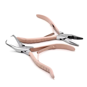 Pince de pose et de retrait pour extensions capillaires à nouer à la main, argent et rose, fabriquée par MIANBRO ENTERPRISES - Product Image 1