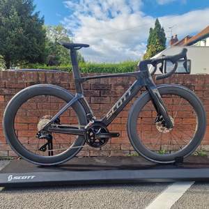 Nouveautés ! Vélos de route Scotts 2024, originaux, en promotion. - Product Image 1