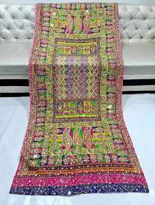 ผ้าคลุมไหล่ผ้าไหมปากีสถานแบบดั้งเดิมได้รับความนิยมปักลายดอกไม้หลากสีพร้อมกระจกทำงานสไตล์ชนเผ่าของขวัญ - Product Image 3