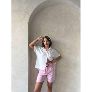 Shorts Rosados con Cinturón para Mujer - Product Image 3