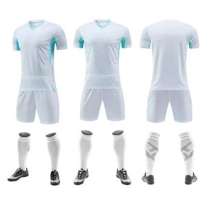 Tenues de football personnalisées pour hommes, uniforme de football pas cher, ensemble d'uniformes de football à séchage rapide, maillot de football respirant - Product Image 2