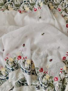 Último diseñador indio tradicional étnico crujiente bordado blanco Fancy Saree Moda exclusiva fiesta boda desgaste mujeres - Product Image 3