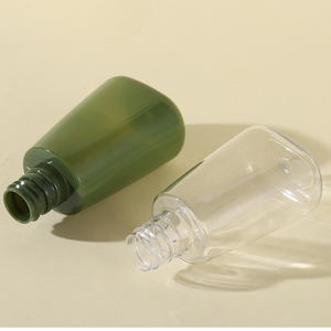 Soin des cheveux de couleur personnalisée 70ml bouteilles en plastique PET emballage de voyage vide avec bouchon de pompe pour emballage cosmétique manufacture du Vietnam - Product Image 3