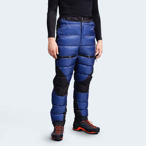 Pantalons matelassés évasés avec logo personnalisé OEM, production personnalisée de pantalons matelassés pour hommes avec poche cargo, pantalons d'hiver personnalisés de style street - Product Image 6