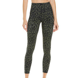 Mallas de entrenamiento de yoga para mujer Cómodas mallas de yoga 2025 ligeras de alta calidad Superventas - Product Image 1