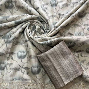 ชุดส่าหรีสำหรับผู้หญิงเสื้อเบลาส์ผ้าไหมทัสซาร์แบบไม่มีตะเข็บงานปักลายดอกไม้สำหรับปาร์ตี้ - Product Image 1