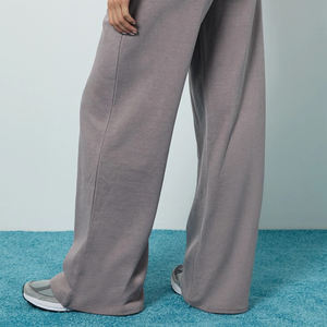 Survêtement pour femmes avec manches longues, design de haute qualité avec logo personnalisable, col rabattu lavé / fermeture à boutons - Product Image 6