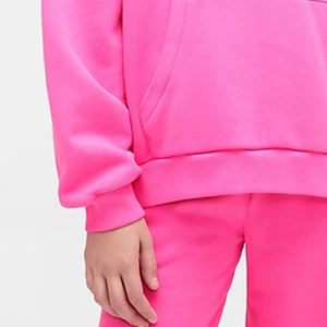 Tissu respirant et doux pour la peau avec un ourlet côtelé à prix avantageux / Sweat à capuche pour filles avec capuche réglable pour l'hiver avec des poches 2026 - Product Image 3