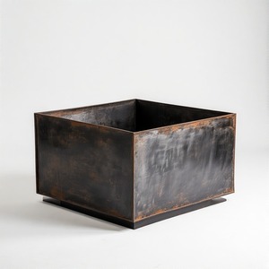 Foyer contemporain en fer MoltenNest avec couvercle de sécurité pour l'extérieur, le jardin, le patio, le camping et la décoration. - Product Image 2