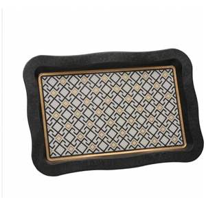 Bandeja DE SERVICIO DE METAL rectangular de 238x358mm con borde ondulado y diseño de patrón sin costuras Líneas geométricas sobre fondo rojo - Product Image 2