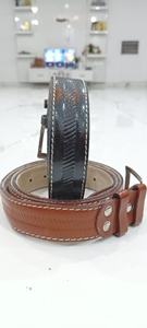 Cinturón de cuero genuino de grano completo de piel de vaca Premium unisex con diseños de herramientas manuales Cinturones de lujo de longitud personalizada listos para enviar - Product Image 4