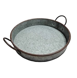 Bandeja de metal de forma redonda galvanizada de Estilo Vintage Bandeja de servicio de metal pulido a mano personalizada a precio barato. - Product Image 2