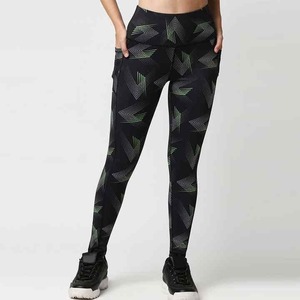 Mallas de yoga sin costuras de cintura alta personalizadas al por mayor, fabricante ecológico de talla grande con bolsillo anticelulítico para levantar glúteos - Product Image 2