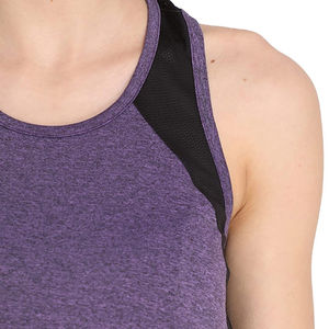 Ensemble femme personnalisé avec logo 2026, débardeur respirant avec coussinets de poitrine, jupe de tennis hautement élastique avec shorts, vêtements de sport pour la salle de sport - Product Image 5