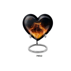 Urnes de Keepsak de coeur en aluminium de zèbre de haute qualité pour des cendres humaines avec le support - Product Image 3