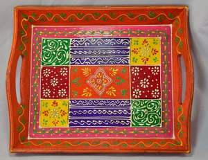 Plateau MDF portable léger avec finition simple adapté aux besoins quotidiens de transport d'aliments et de boissons ménagers - Product Image 1