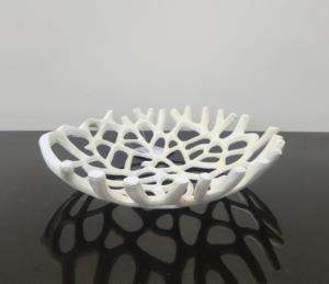 Plateau de service en métal blanc fabriqué à la main conception de branches de coquille marbre personnalisé vaisselle décorative pour la maison fruits collations occasions alimentaires - Product Image 4