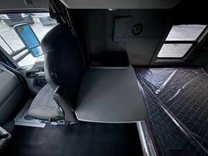 รถบรรทุกหัวลากมือสองปี 2021 รุ่น T680 หลังคาสูง 450 แรงม้า เกียร์อัตโนมัติ 12 สปีด สภาพดีเยี่ยม ขายดี พร้อมส่ง - Product Image 3