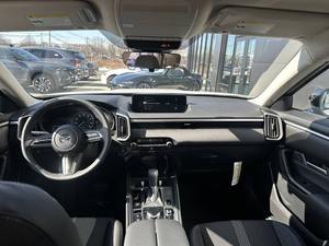 Usado cuidadosamente 2025 Mazda Hybrid Preferred 4dr SUV AWD - Product Image 3