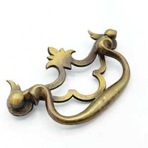 Tiradores de metal de diseño elegante para uso de muebles de cajón Acabado antiguo con calidad duradera a precios asequibles - Product Image 1