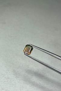 Piedra Preciosa de Turmalina Bio Natural Facetada de la Mejor Calidad con Cristal de Sanación Energética para la Fabricación de Joyas y Uso Espiritual de la India - Product Image 5