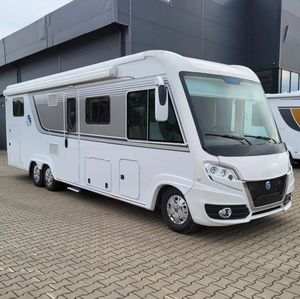 Minicamper de Lujo 4x4, Autocaravana Móvil con Baño para Uso Todoterreno, con Agua y Aire - Product Image 1