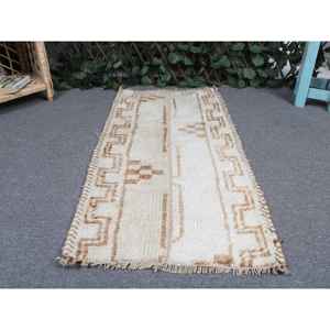 พรมวินเทจขนาดเล็ก 1.6x3.37 ฟุต พรมตุรกี สีขาวน้ำตาล ลายต้นไม้และพืช พรมขนสัตว์ - Product Image 4