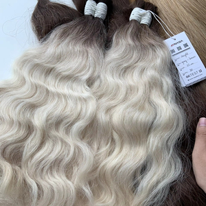 Extensions de cheveux crus vietnamiens Extension de cheveux humains crus en vrac avec des cheveux vierges de style vague Grade 100 grammes couleur claire - Product Image 1