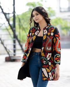 Veste d'hiver bohème longue à manches longues pour femme noir teint brodé 100% coton avec méthode de tissage non tissé - Product Image 1