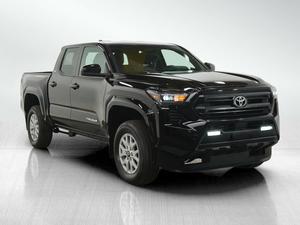 Toyota Tacoma SR5 Double Cab 4WD 2024 - Product Image 3