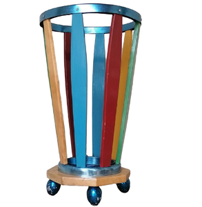 ชั้นเก็บร่มหลากสีทำจากโลหะที่มีดีไซน์ทันสมัยเหมาะสำหรับการตกแต่งบ้านและโรงแรม - Product Image 1