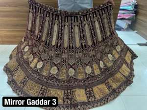 Elegante terciopelo nupcial Lehenga pesado Jarkan espejo trabajo Rajwadi doble lata 4M Flair 1,2 M Choli doble trabajo pesado Dupatta fiestas - Product Image 2