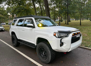 รถยนต์มือสอง โตโยต้า ฟอร์จูนเนอร์ SR5 พรีเมียม ยูทิลิตี้ 4 ประตู ปี 2015 เครื่องยนต์เบนซิน 4.0 ลิตร V6 ขับเคลื่อน 4 ล้อ เกียร์อัตโนมัติ 7 สปีด - Product Image 2