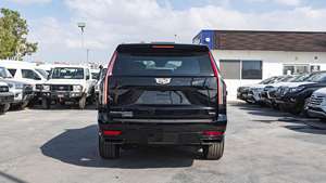 Escalade Sport 2023-2024 Usado, Cuero, 8 Cilindros, SUV Automático, Volante a la Derecha/Izquierda, con Techo Solar, en Venta - Product Image 6