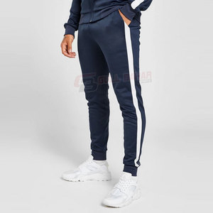 Nouvel arrivage de survêtements de course décontractés pour hommes coupe régulière ensemble respirant personnalisé deux pièces col à capuche léger cordon de serrage - Product Image 3