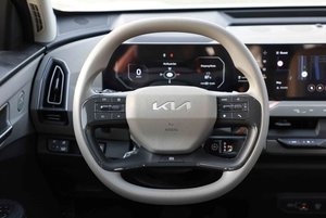 Brand New <b>Zero</b> Mileage/Kmh Price Friendly Silver 2024 K - EV5 Air 530 FWD Luxury Electric SUV Ready <b>to</b> ship - Product Image 2