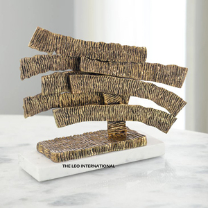 Escultura de textura martillada decoración de fiesta en casa diseño vintage italiano de fresa de aluminio abstracto dorado - Product Image 6