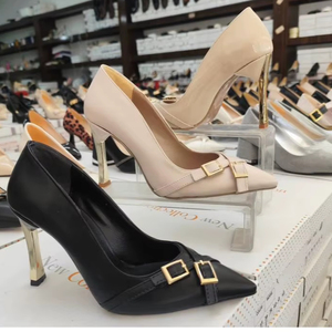 Zapatos de Tacón de Aguja Clásicos de 9 cm para Mujer, Punta Puntiaguda, Decoración de Diamantes de Imitación, CUERO PATENTADO BURGUNDIA, 36-40, Hechos en Turquía - Product Image 1