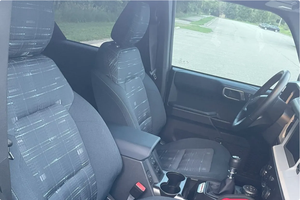 พร้อมขับขี่ - รถพวงมาลัยซ้ายมือสอง |   พวงมาลัยขวา |   ฟอร์ด บรองโก รุ่นเฮอริเทจ ปี 2024 แบบ 4 ประตู เกียร์ 7 สปีด - Product Image 3